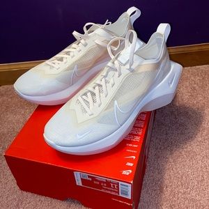 Women’s Nike vista lite